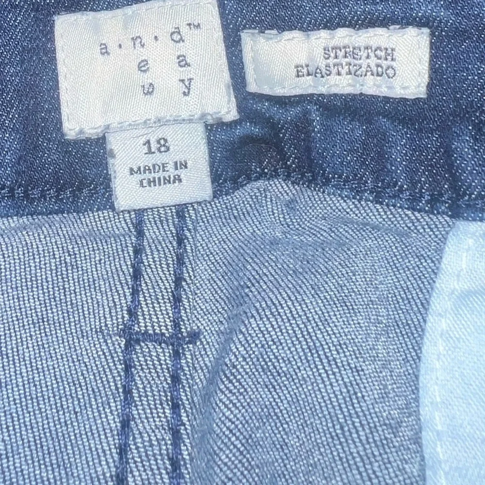 A new day- Dark blue jeans - Picture 5 of 5